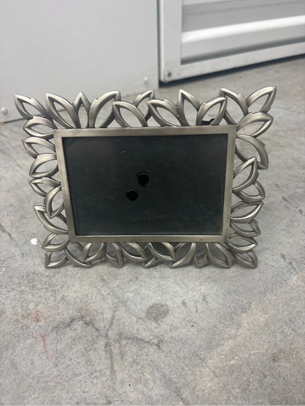 Silver Metal Leaf Pattern Photo Frame, Matte Finish, Easel Back, Landscape